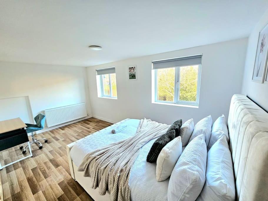 Spacious Haven With Free Parking Γλασκώβη Εξωτερικό φωτογραφία