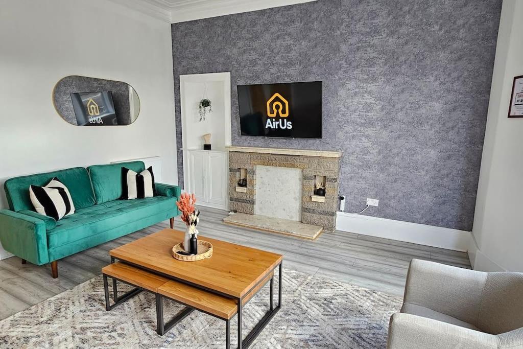 Spacious Haven With Free Parking Γλασκώβη Εξωτερικό φωτογραφία