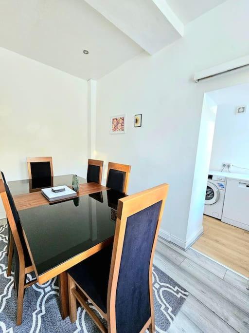 Spacious Haven With Free Parking Γλασκώβη Εξωτερικό φωτογραφία