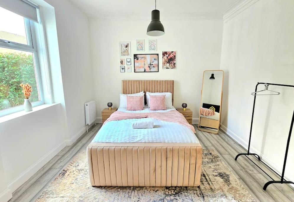 Spacious Haven With Free Parking Γλασκώβη Εξωτερικό φωτογραφία