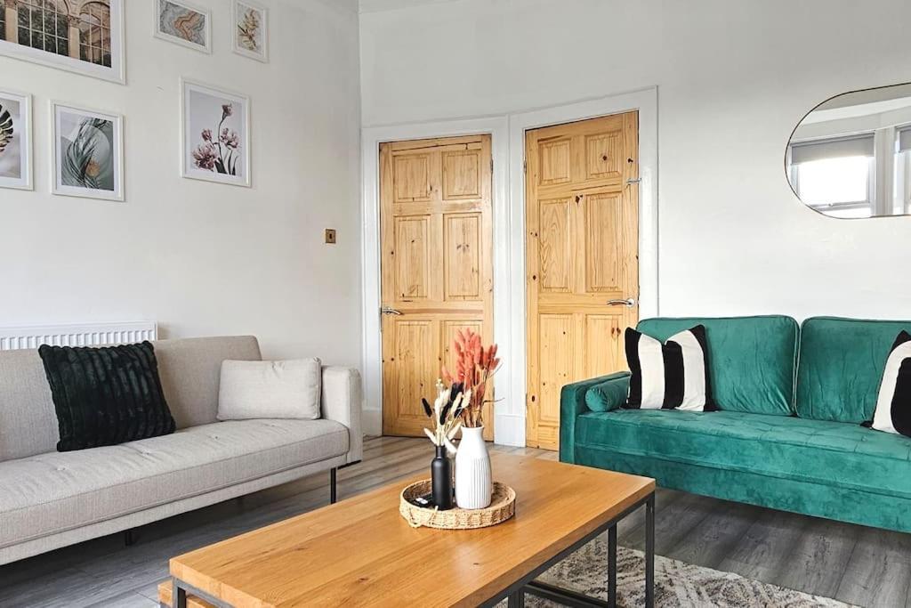 Spacious Haven With Free Parking Γλασκώβη Εξωτερικό φωτογραφία